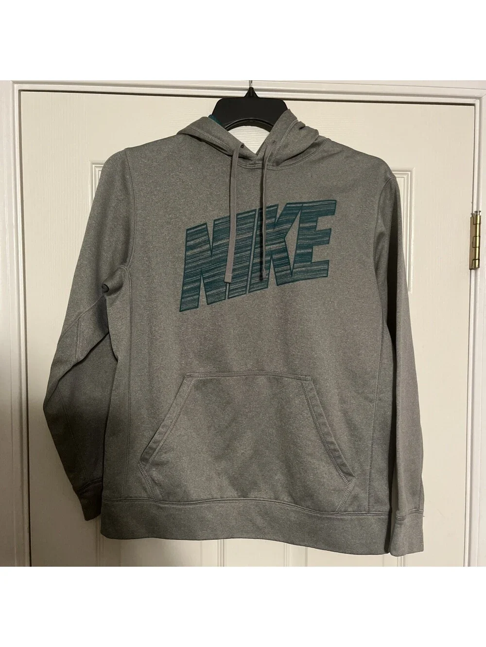 Nike Sweater Mens Small Gray Hoodie Therma Fit Fleece Pullover Clean!!